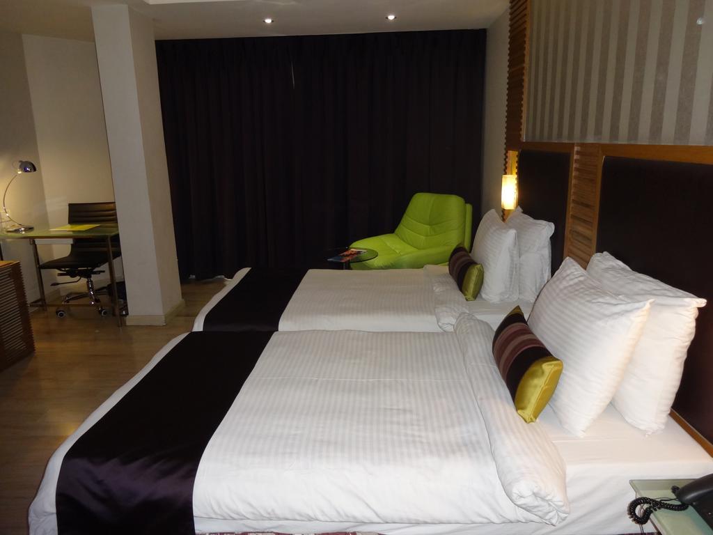 The Purple Leaf Hotels Hyderabad Eksteriør billede